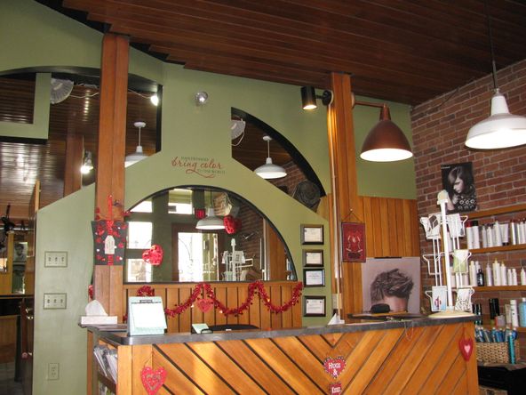 94 Main St, Auburn, ME 04210